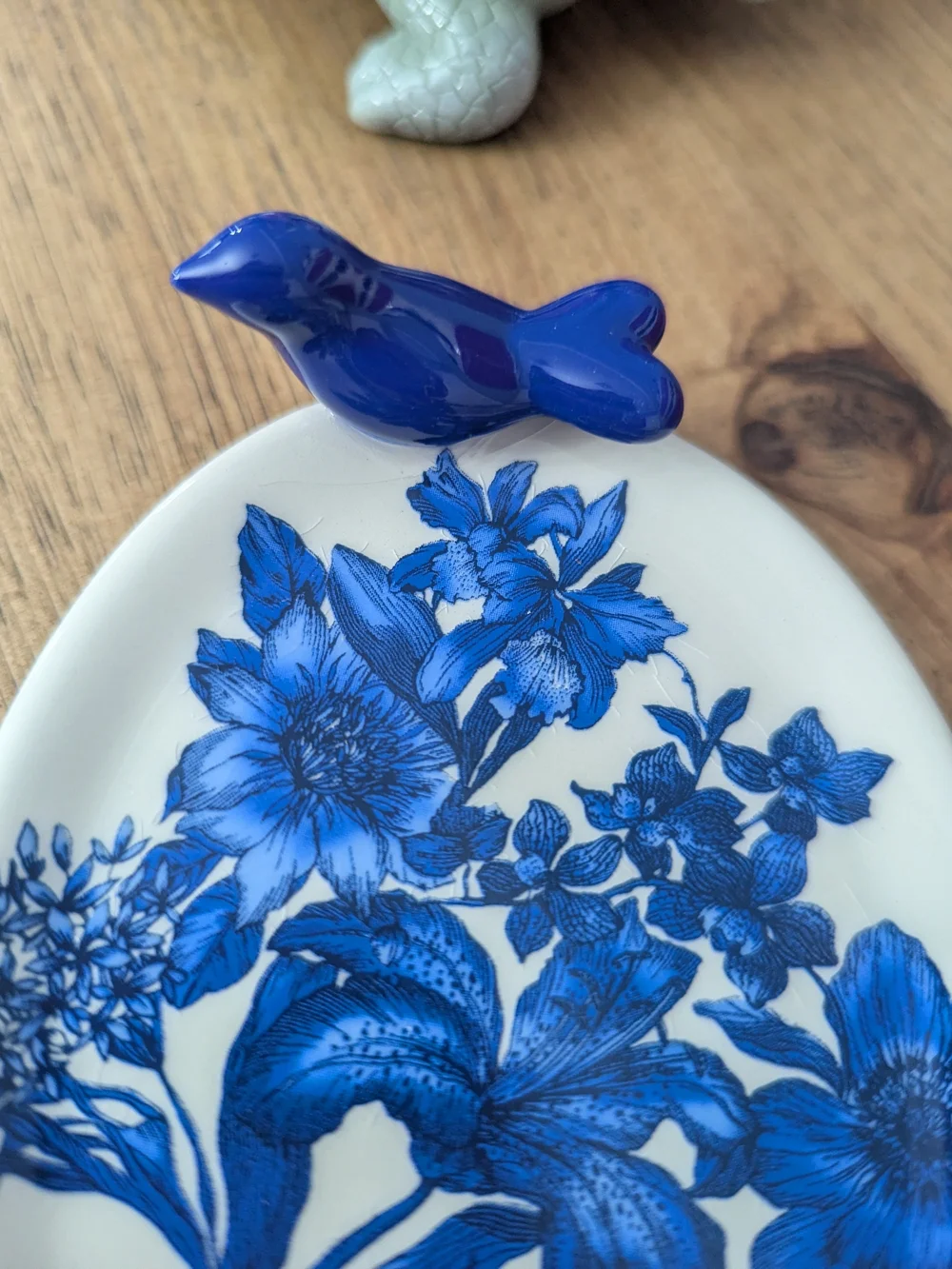 Mackenzie-Childs Royal English Garden Spoon rest.